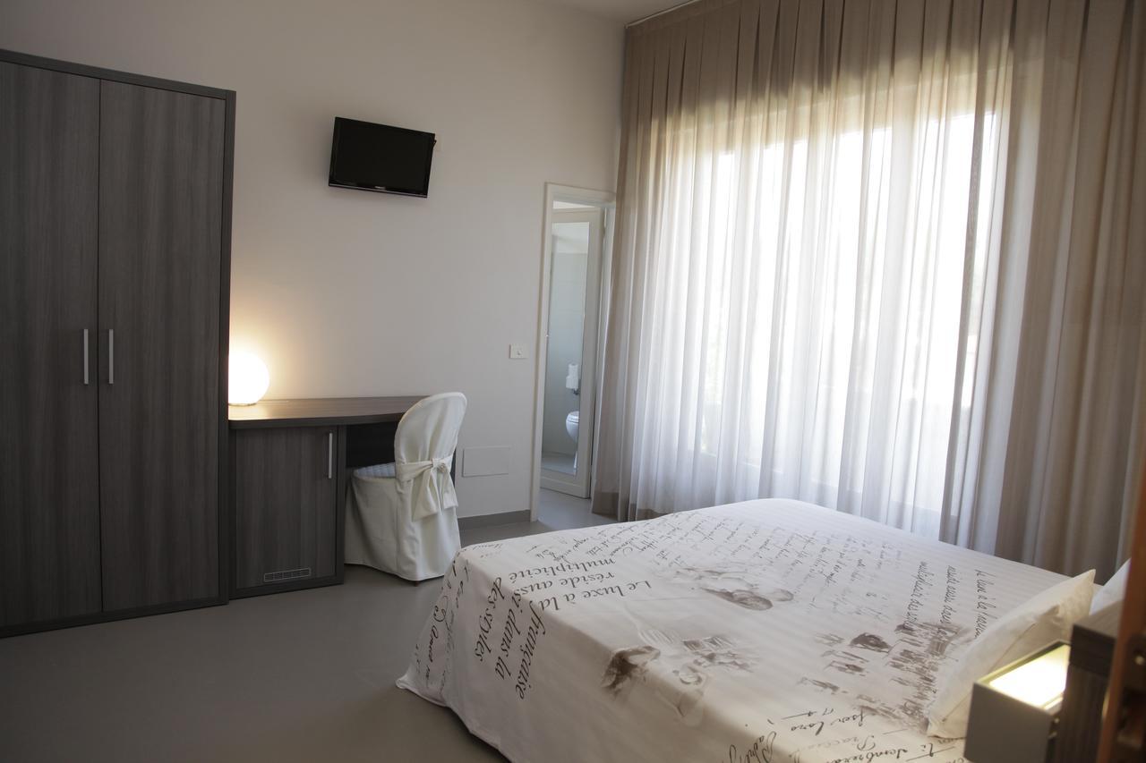 Triple Room Balcony,640372050:JPEG